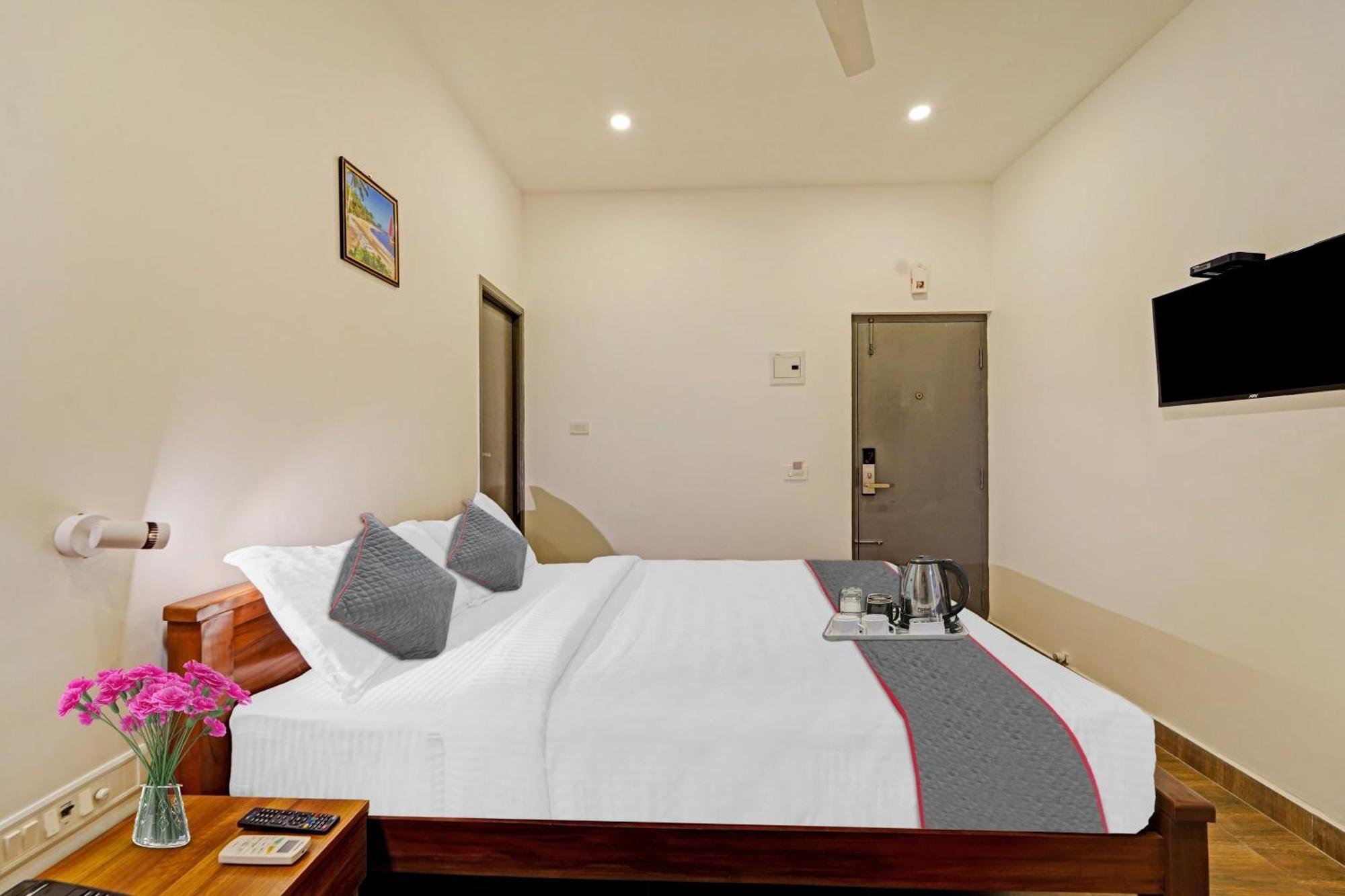 Townhouse Orchid Residency Nandanam Hotell Chennai Exteriör bild